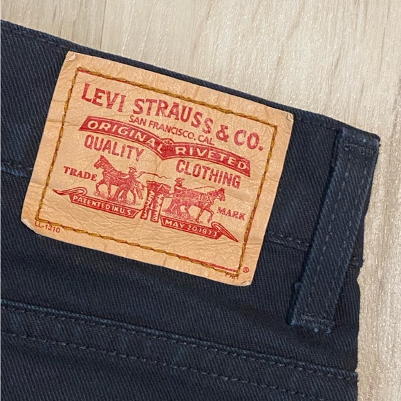 Vintage High Waisted Levi’s Jeans - Picture 2 of 5